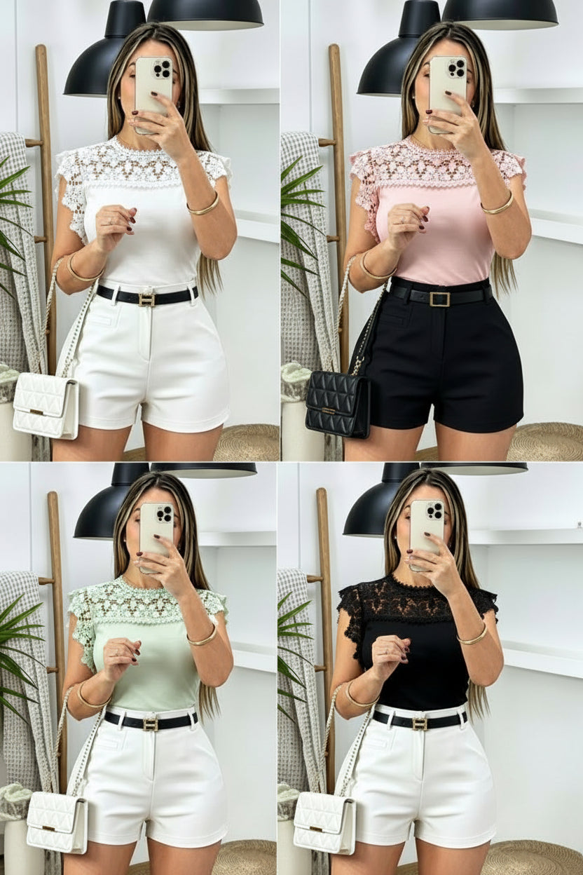 Blusa de Algodón con Encaje Manga Corta