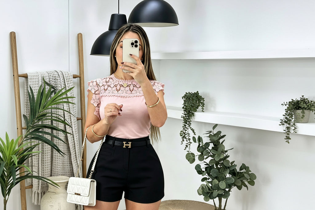 Blusa de Algodón con Encaje Manga Corta
